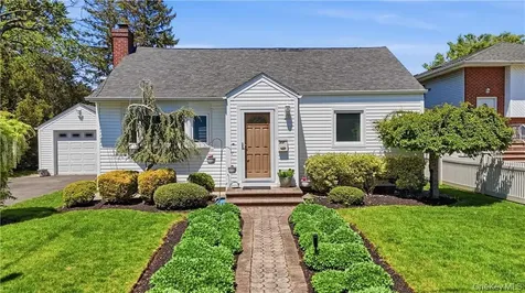 15 Russel Avenue Bethpage NY 11714