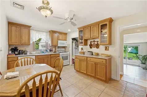 15 Russel Avenue Bethpage NY 11714