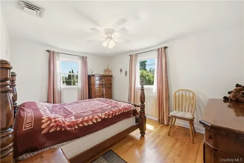 15 Russel Avenue Bethpage NY 11714