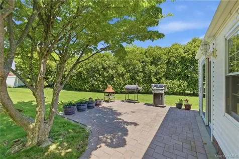 15 Russel Avenue Bethpage NY 11714