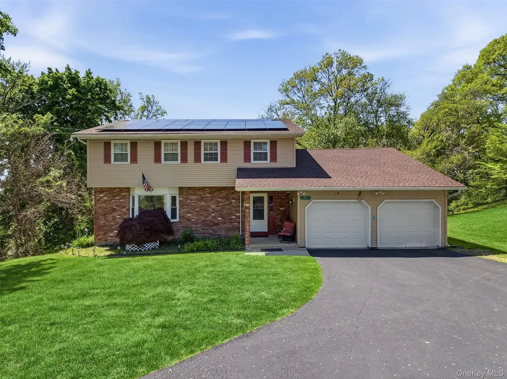 29 Hillview Drive Poughkeepsie NY 12603