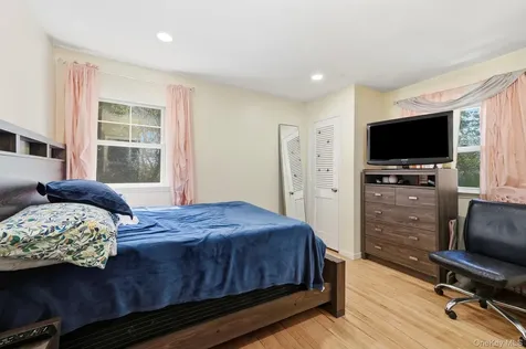 29 Hillview Drive Poughkeepsie NY 12603