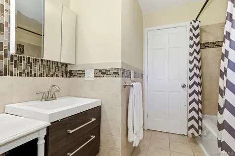 29 Hillview Drive Poughkeepsie NY 12603