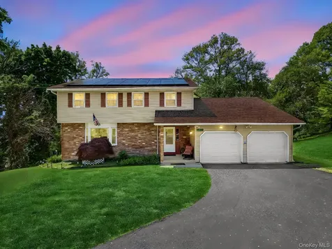 29 Hillview Drive Poughkeepsie NY 12603