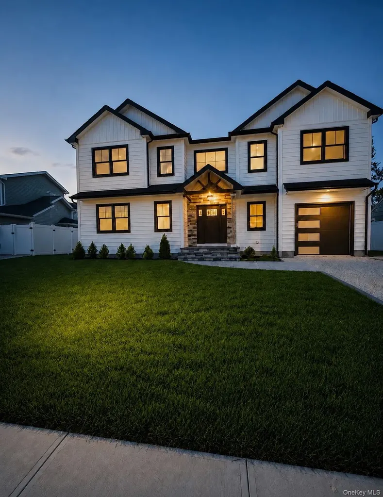 3569 Roger Drive Wantagh NY 11793