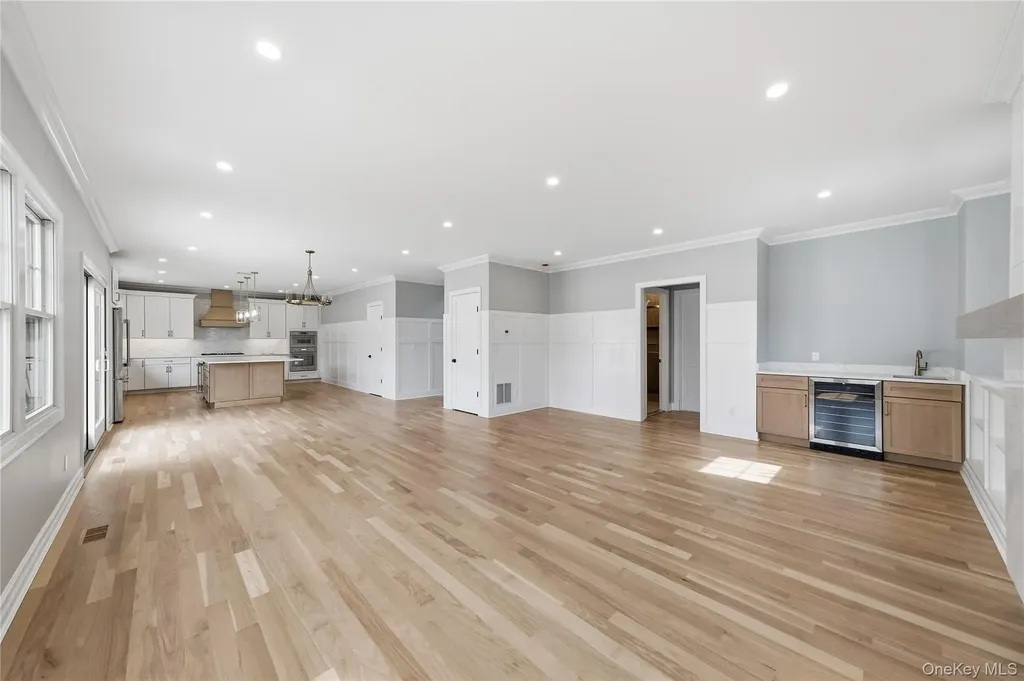 3569 Roger Drive Wantagh NY 11793