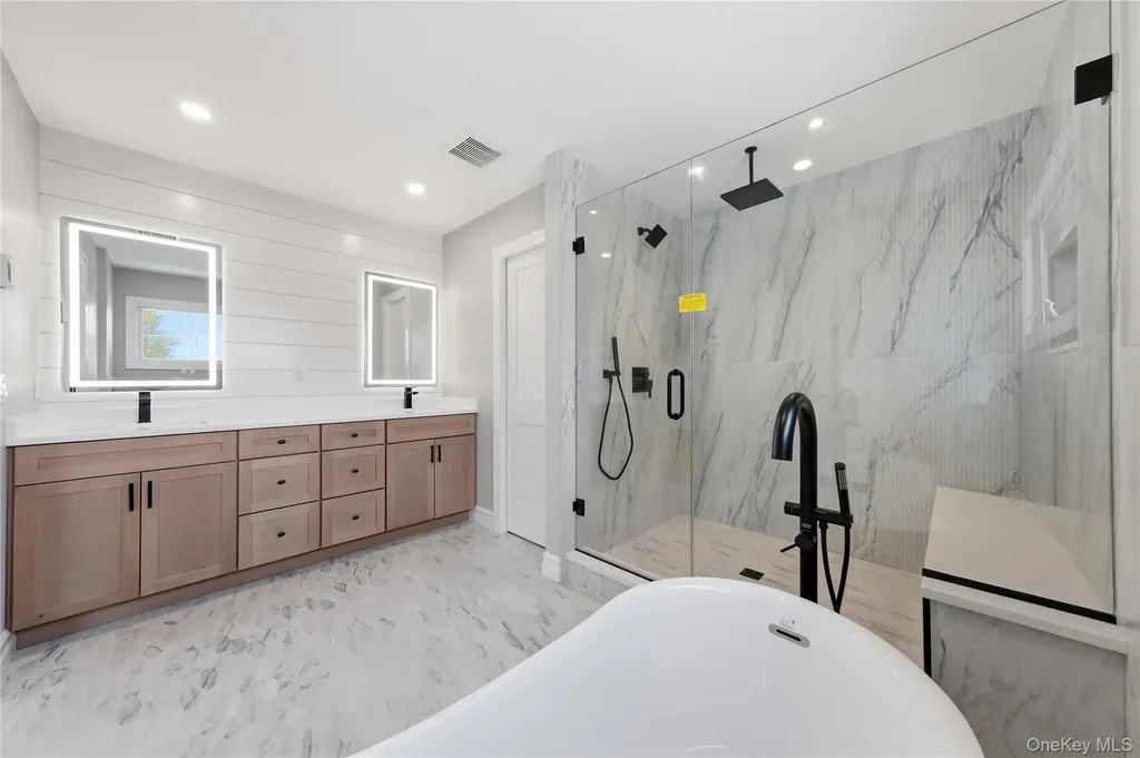 3569 Roger Drive Wantagh NY 11793