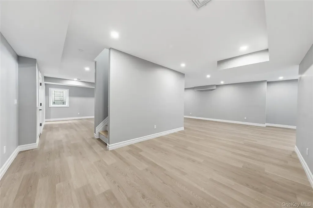 3569 Roger Drive Wantagh NY 11793