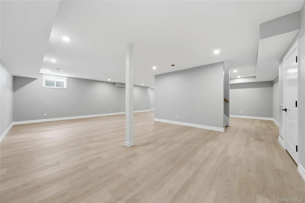 3569 Roger Drive Wantagh NY 11793