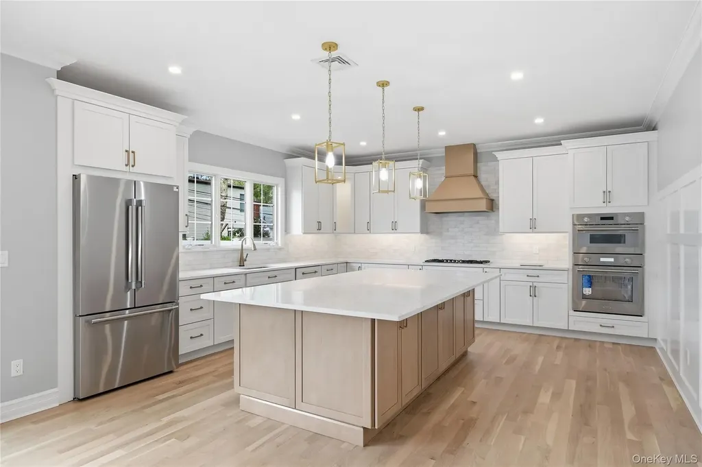 3569 Roger Drive Wantagh NY 11793