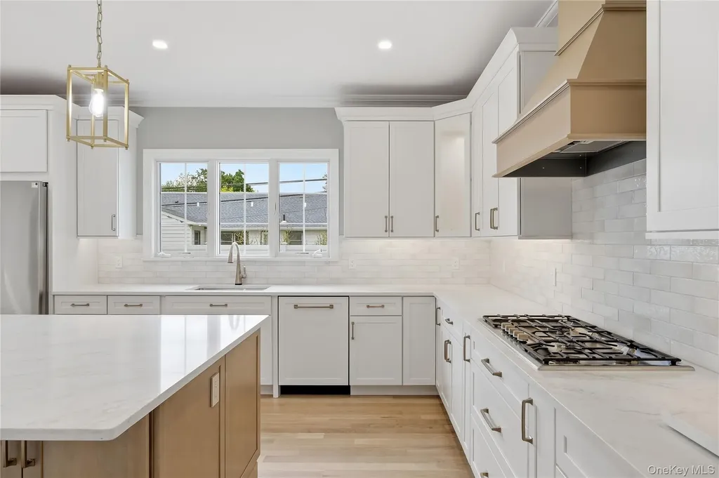 3569 Roger Drive Wantagh NY 11793