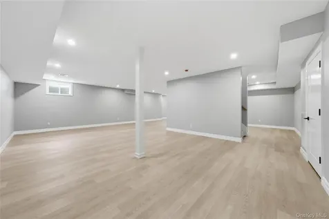 3569 Roger Drive Wantagh NY 11793