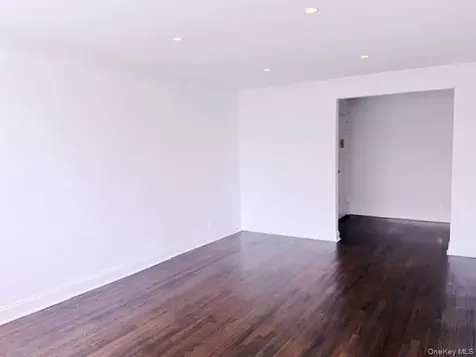 22 Keogh Lane New Rochelle NY 10805