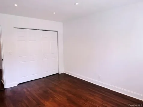 22 Keogh Lane New Rochelle NY 10805