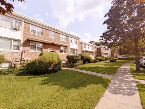 22 Keogh Lane New Rochelle NY 10805
