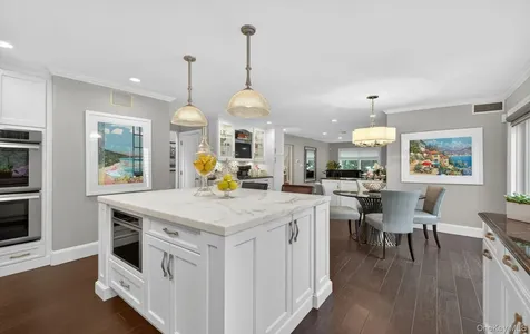 30 Orchard Drive Woodbury NY 11797