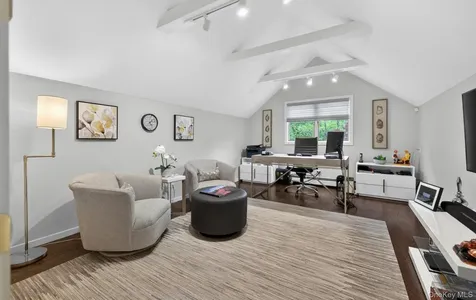 30 Orchard Drive Woodbury NY 11797