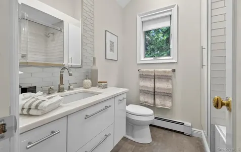 30 Orchard Drive Woodbury NY 11797