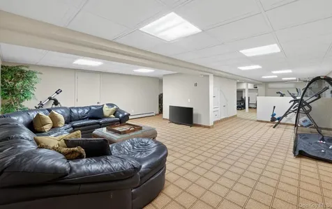 30 Orchard Drive Woodbury NY 11797