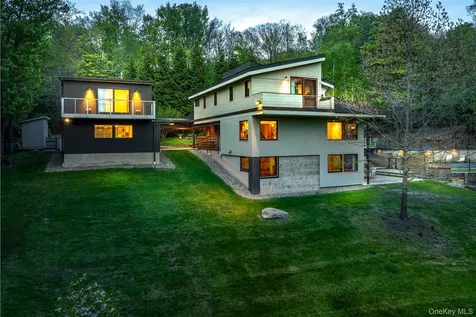 40 Mt Guardian Road Bearsville NY 12409