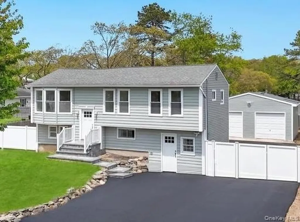 491 Hawkins Road Selden NY 11784