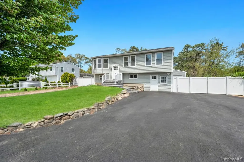 491 Hawkins Road Selden NY 11784