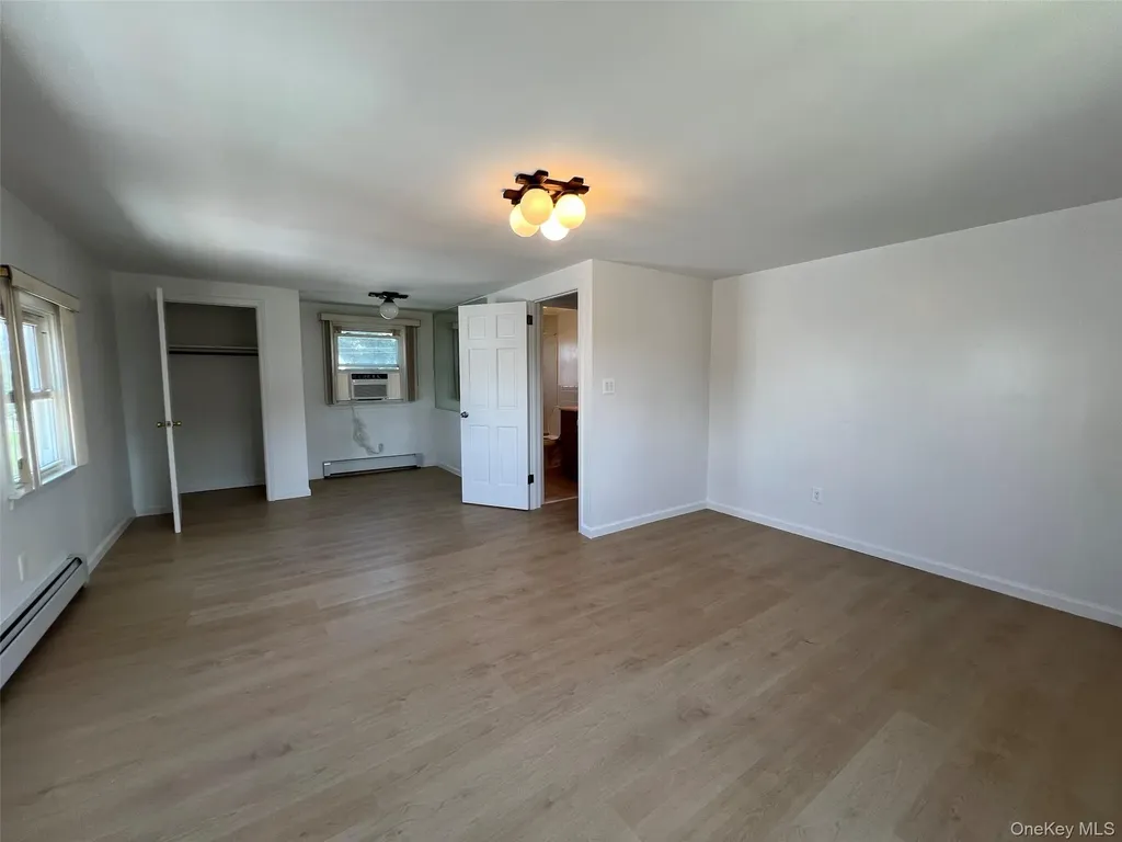 30 Castle Lane Levittown NY 11756