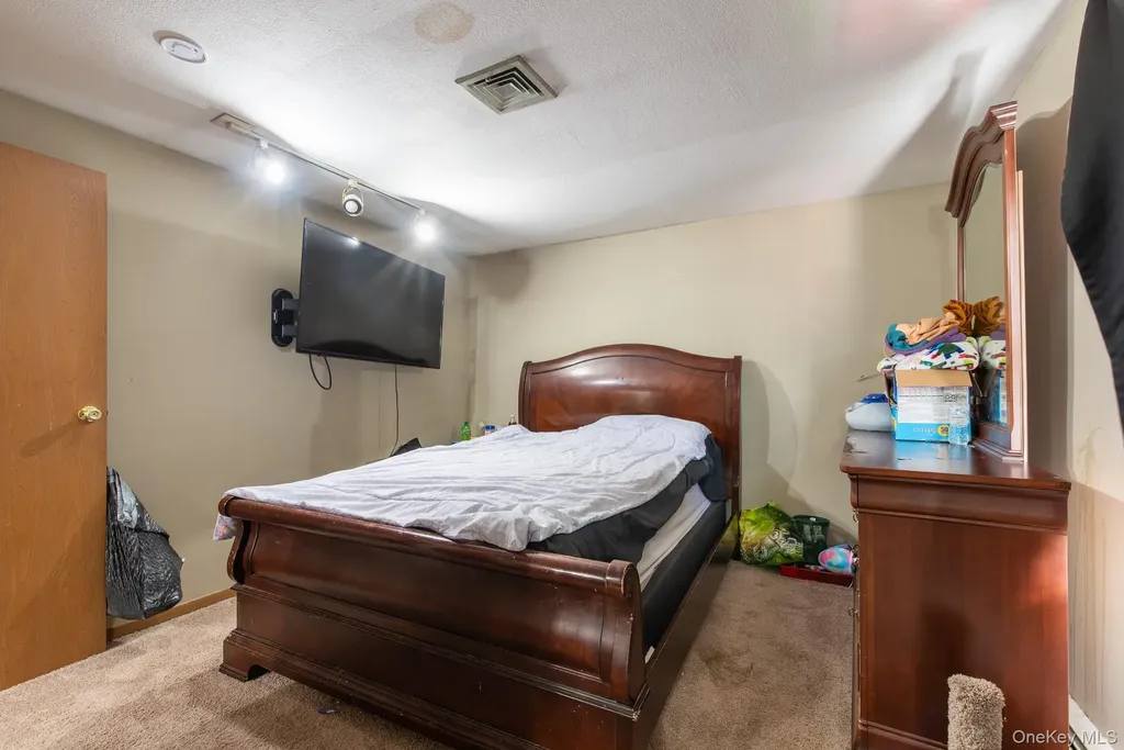 10 Mahar Drive Poughkeepsie NY 12601