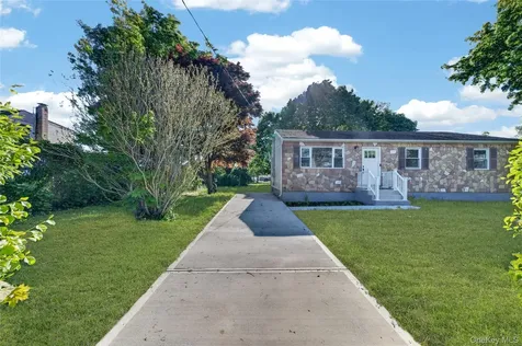 118 S 31st Street Wyandanch NY 11798