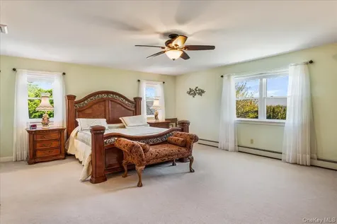 4 High Court Bayville NY 11709