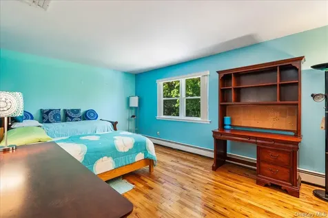 4 High Court Bayville NY 11709