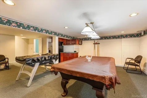 4 High Court Bayville NY 11709