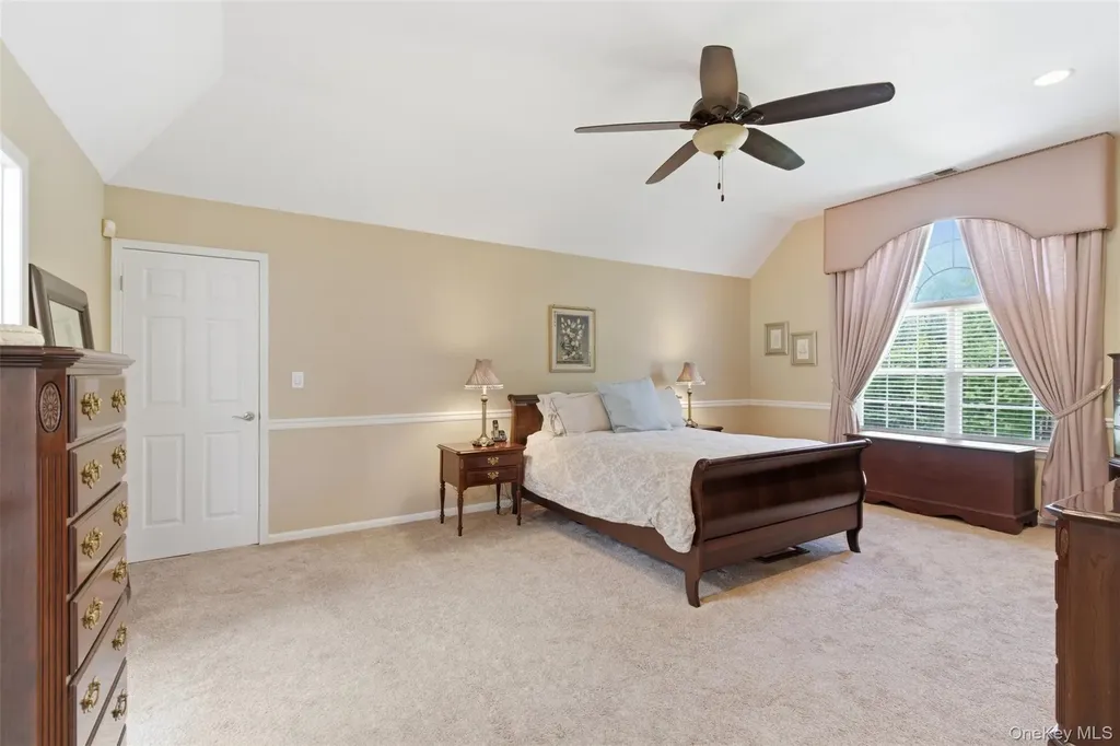 15 Framingham Lane Shoreham NY 11786