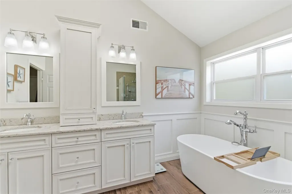15 Framingham Lane Shoreham NY 11786