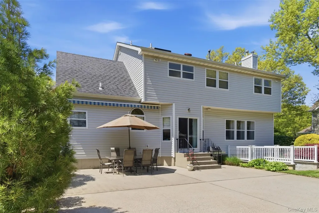15 Framingham Lane Shoreham NY 11786