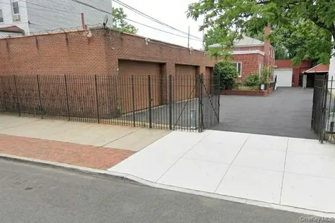 3117 12TH Street Astoria NY 11106
