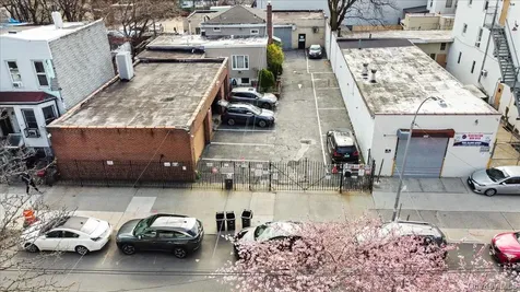 3117 12TH Street Astoria NY 11106