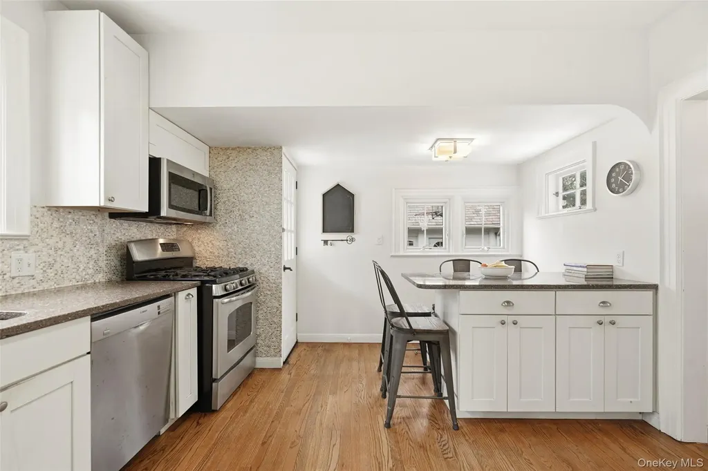 22 Brookdale Place Rye NY 10580