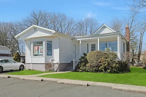 3 Grandview Avenue Nanuet NY 10954