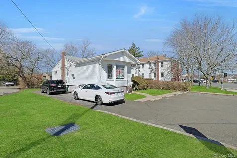 3 Grandview Avenue Nanuet NY 10954