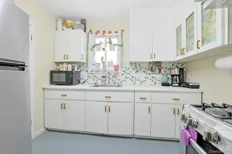 3 Grandview Avenue Nanuet NY 10954