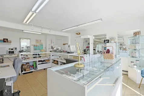 3 Grandview Avenue Nanuet NY 10954