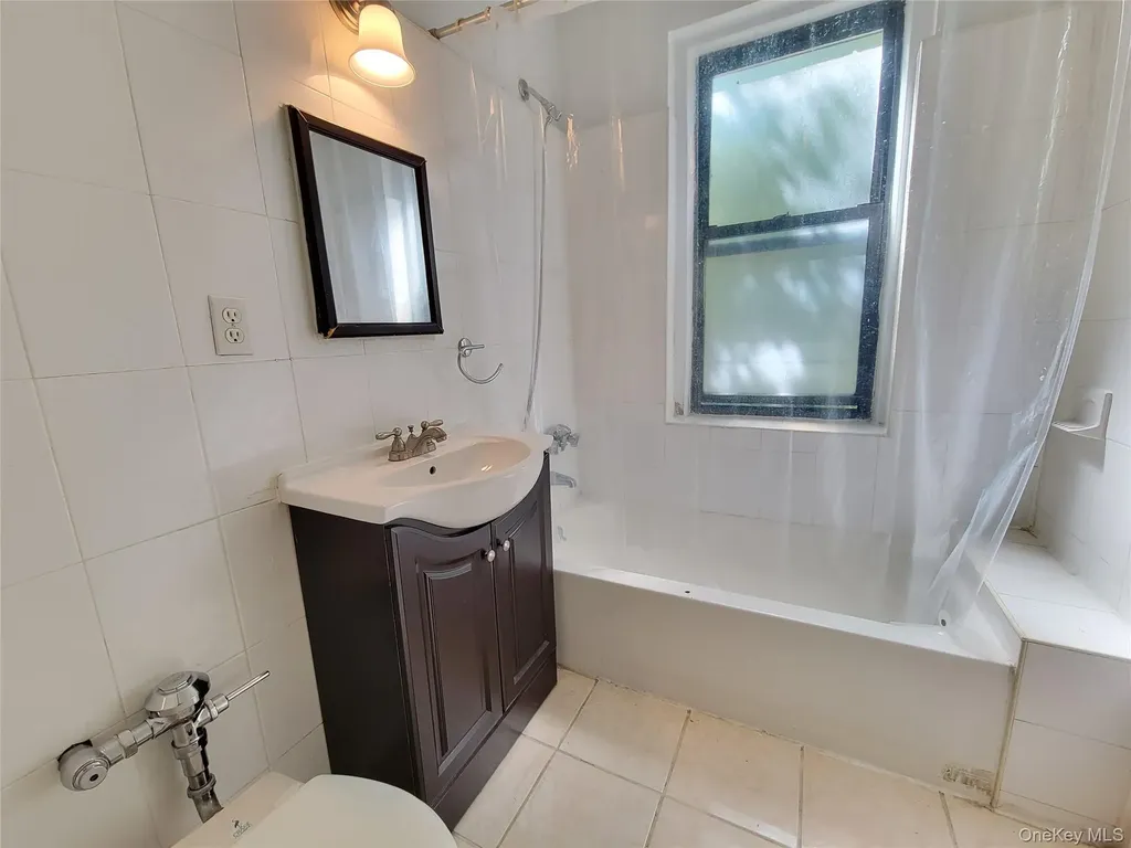 100-10 67 Road Forest Hills NY 11375