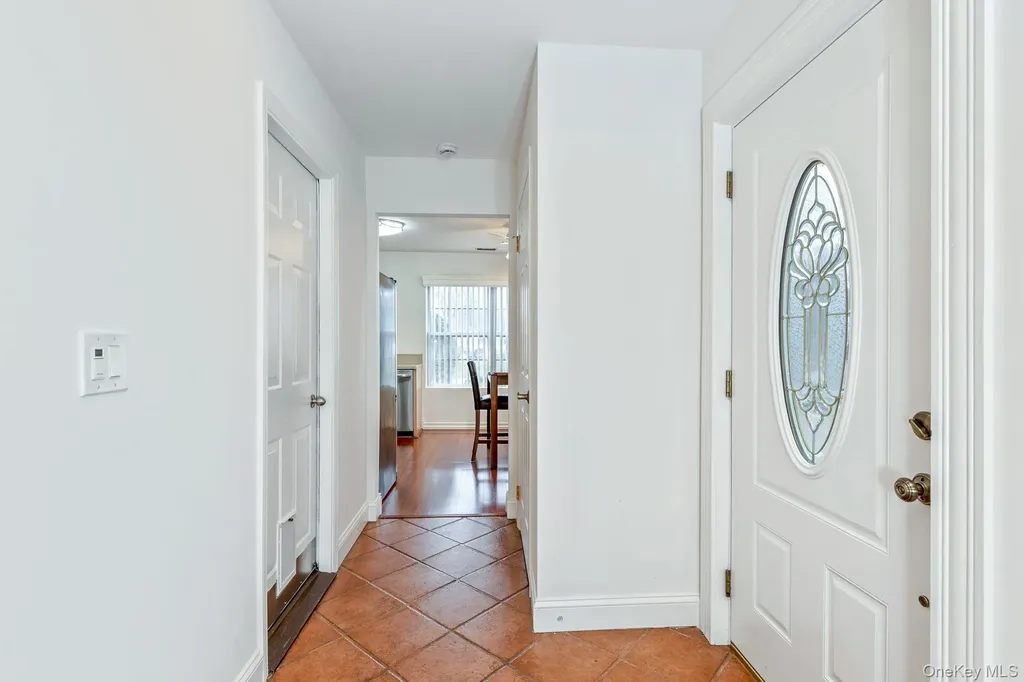 7 Possum Path Coram NY 11727