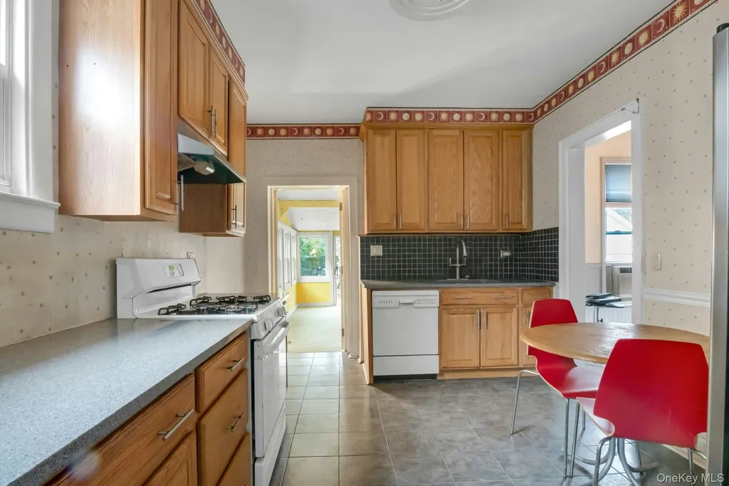 33 Mountain Road Irvington NY 10533