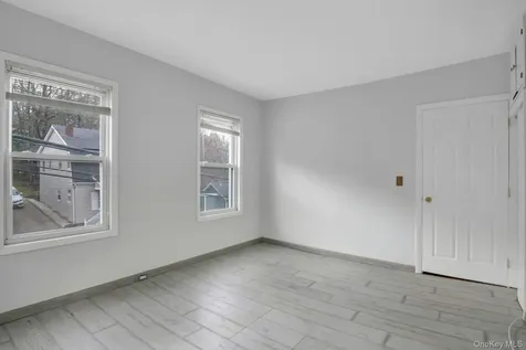 33 Mountain Road Irvington NY 10533