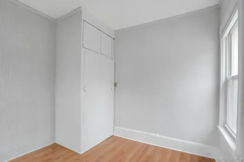33 Mountain Road Irvington NY 10533