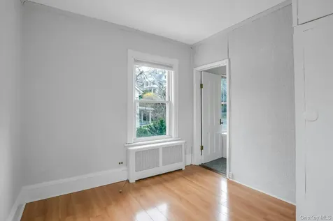 33 Mountain Road Irvington NY 10533