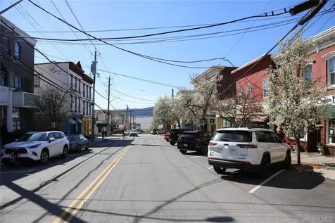33 Mountain Road Irvington NY 10533