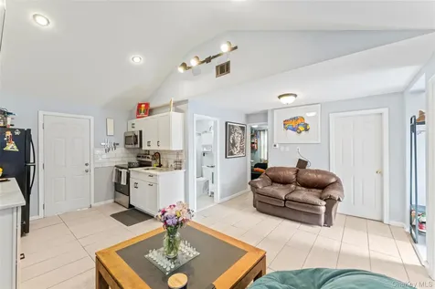 32 Forest Lane Yorktown Heights NY 10598